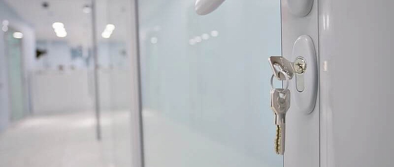 Пластиковые двери Пластиковые двери